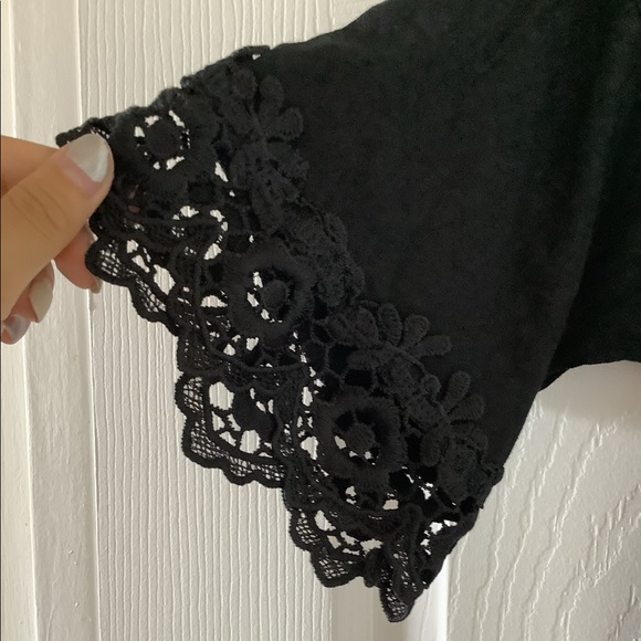 t-shirt - Picture 2 of 3